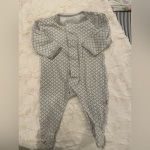 Magnetic Me pajamas 3-6m